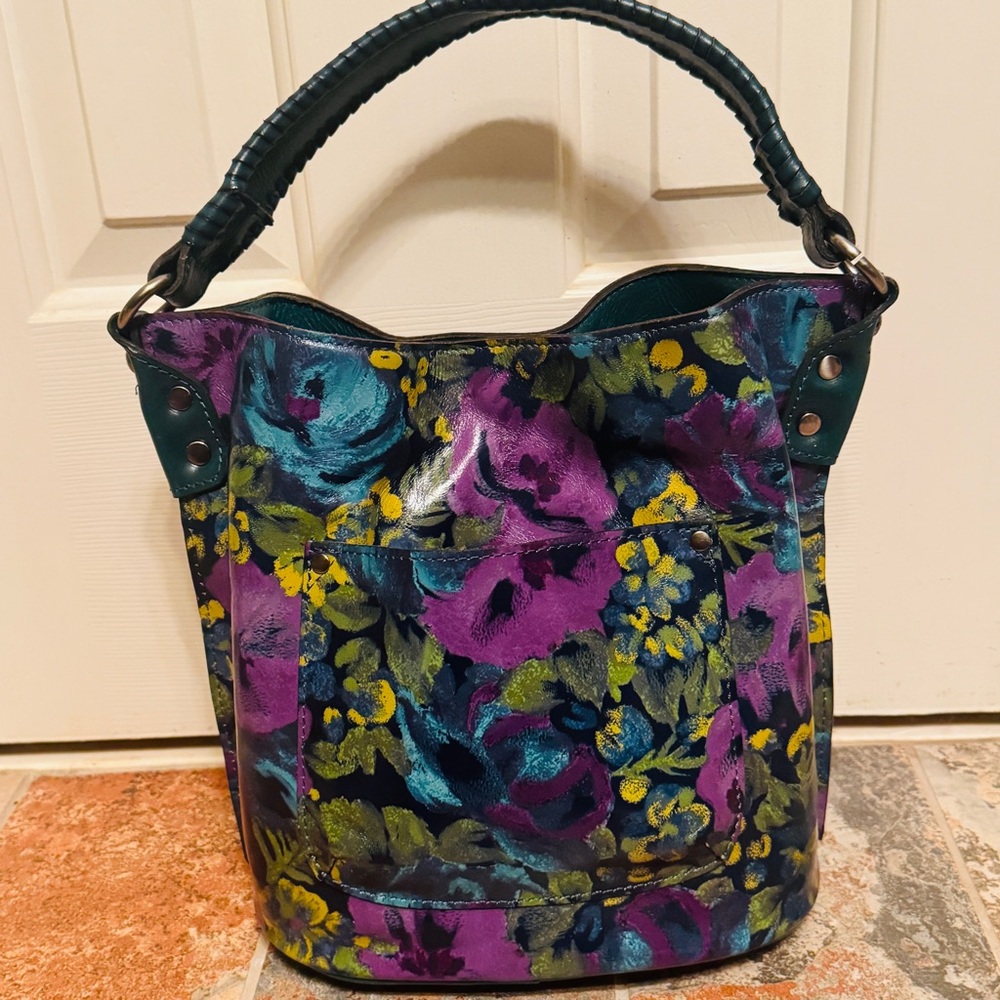 Gorgeous Patricia Nash Leather Crossbody Bucket Bag in Deep Blue Nature! - Picture 4 of 16